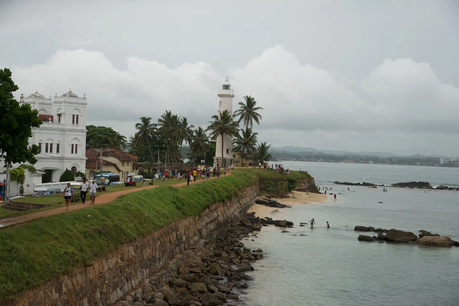Galle Fort, colonial coast and ramparts for Sri Lanka private day tour with Trustker