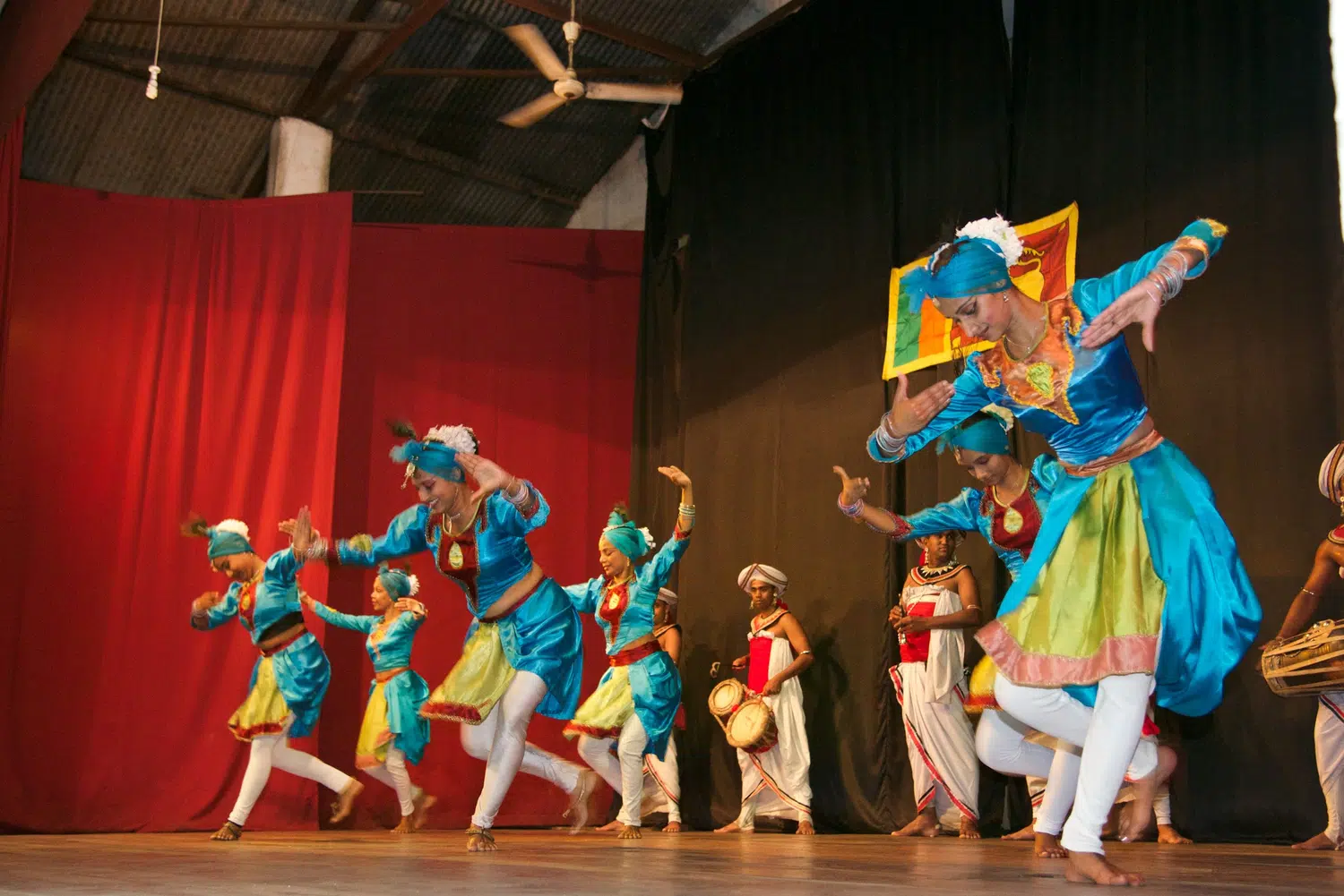 Kandy traditional cultural dance performance for Family Train and Safari Adventure